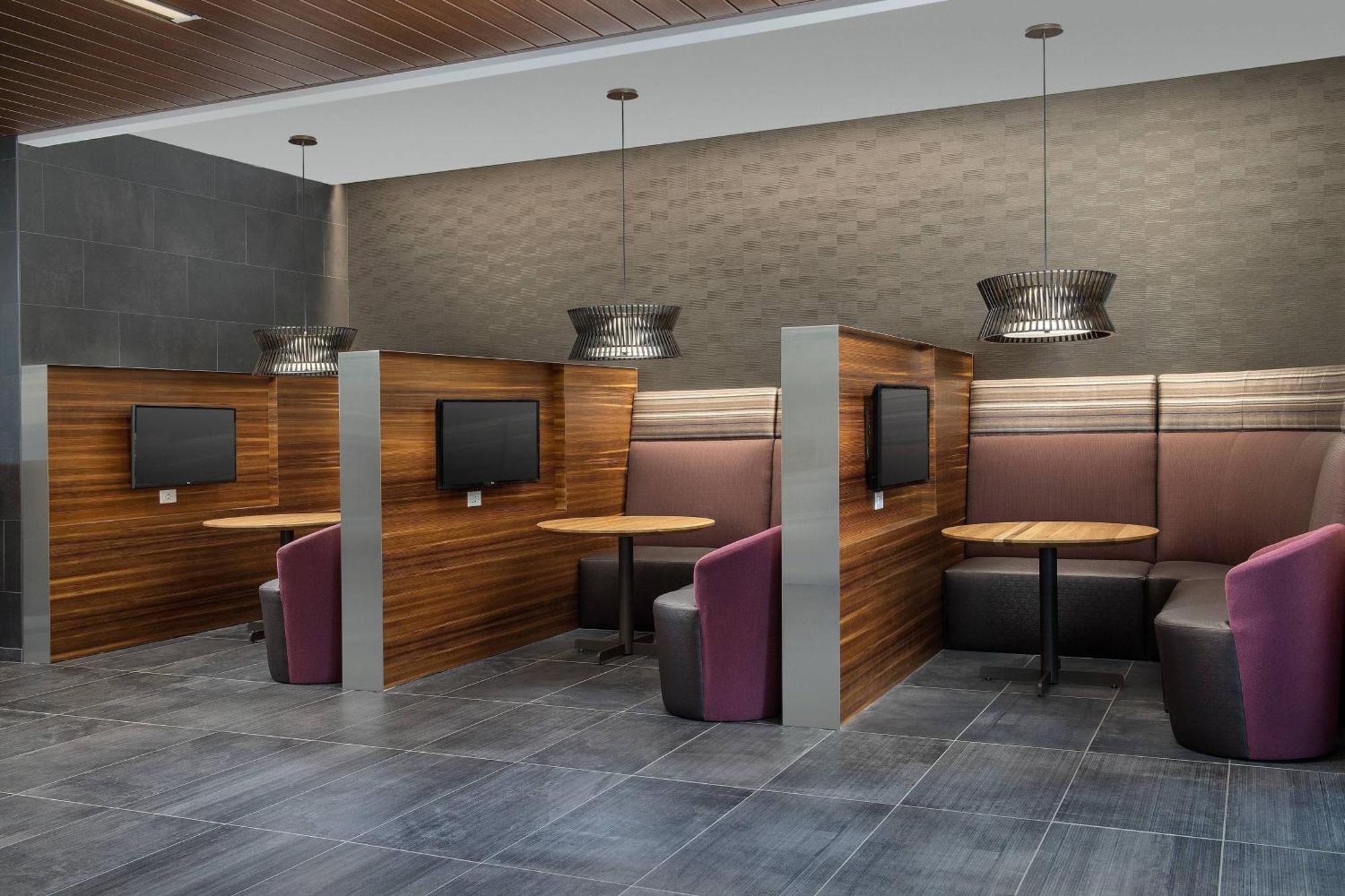 Courtyard Portland East Hotell Fairview Exteriör bild